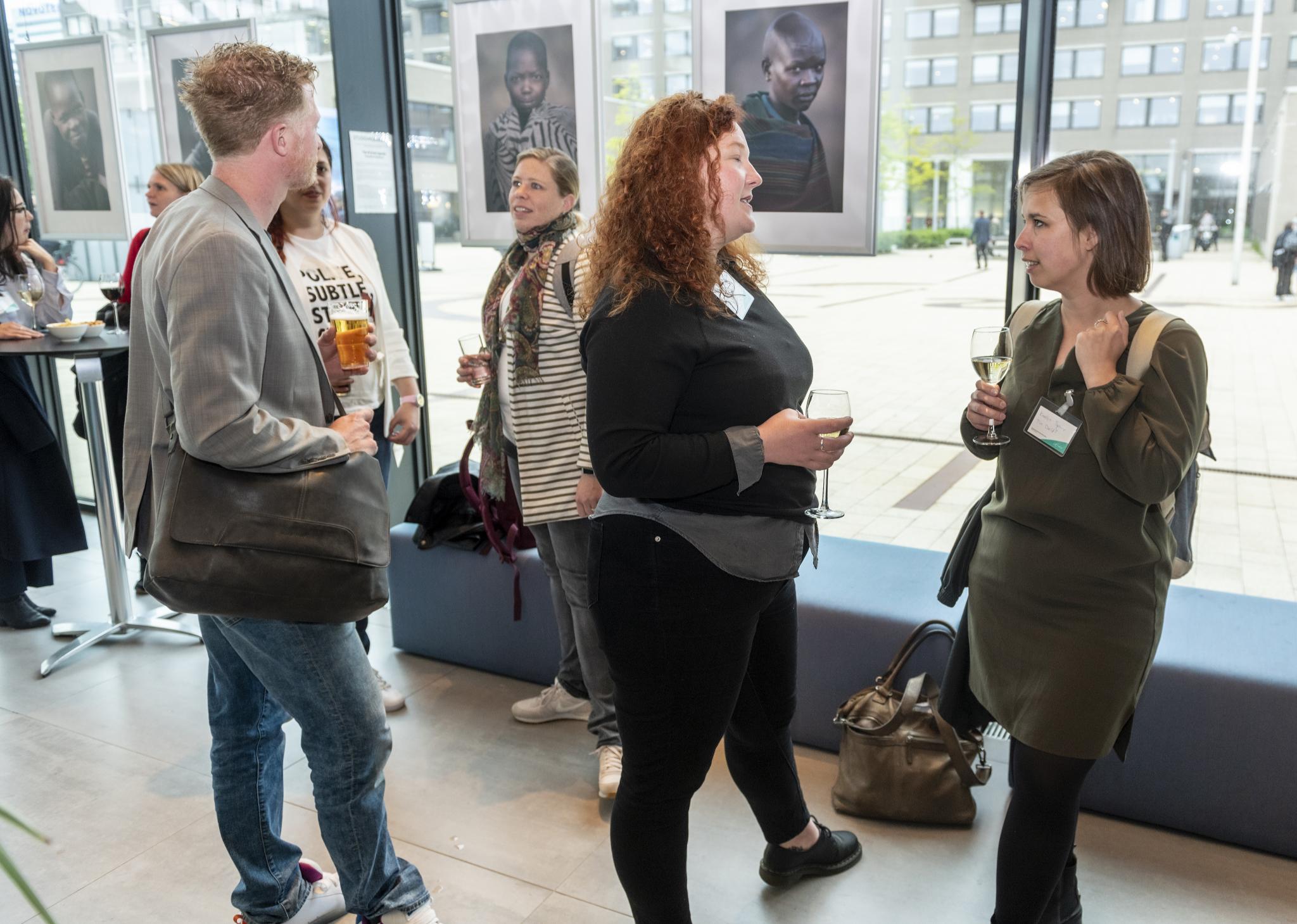 Borreltijd na een geslaagde OMHE conferentie