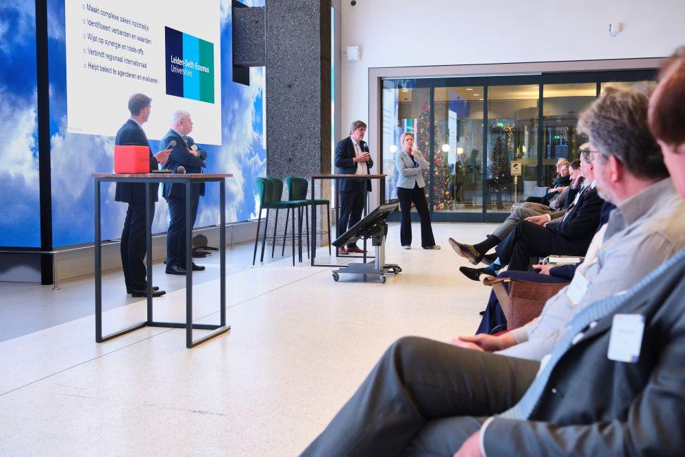 Tukker en Van der Lugt