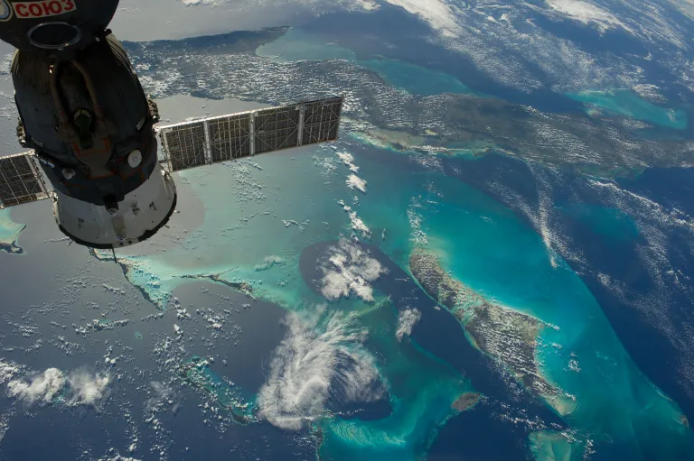 Earth Observation for the Dutch Caribbean 