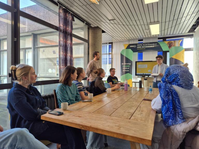 Students receiving a presentation about the vela® by the LAYCO team.