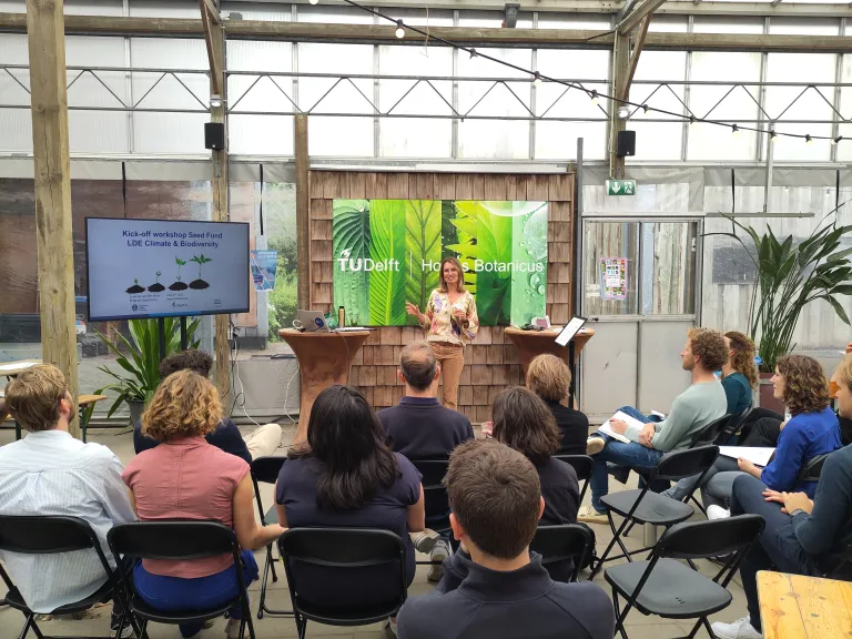 Introduction by program coordinator Suzanne van den Bosch