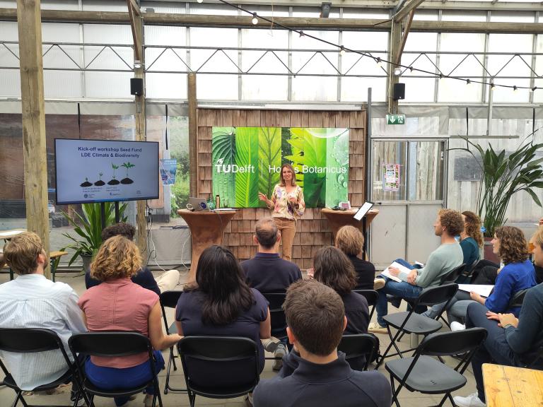 Introduction by program coordinator Suzanne van den Bosch